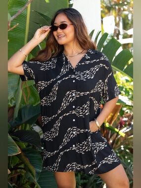 NWT Fighting Eel Dress Sadie in Shadow Fish Wave